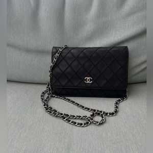 Chanel bag wallet on chain